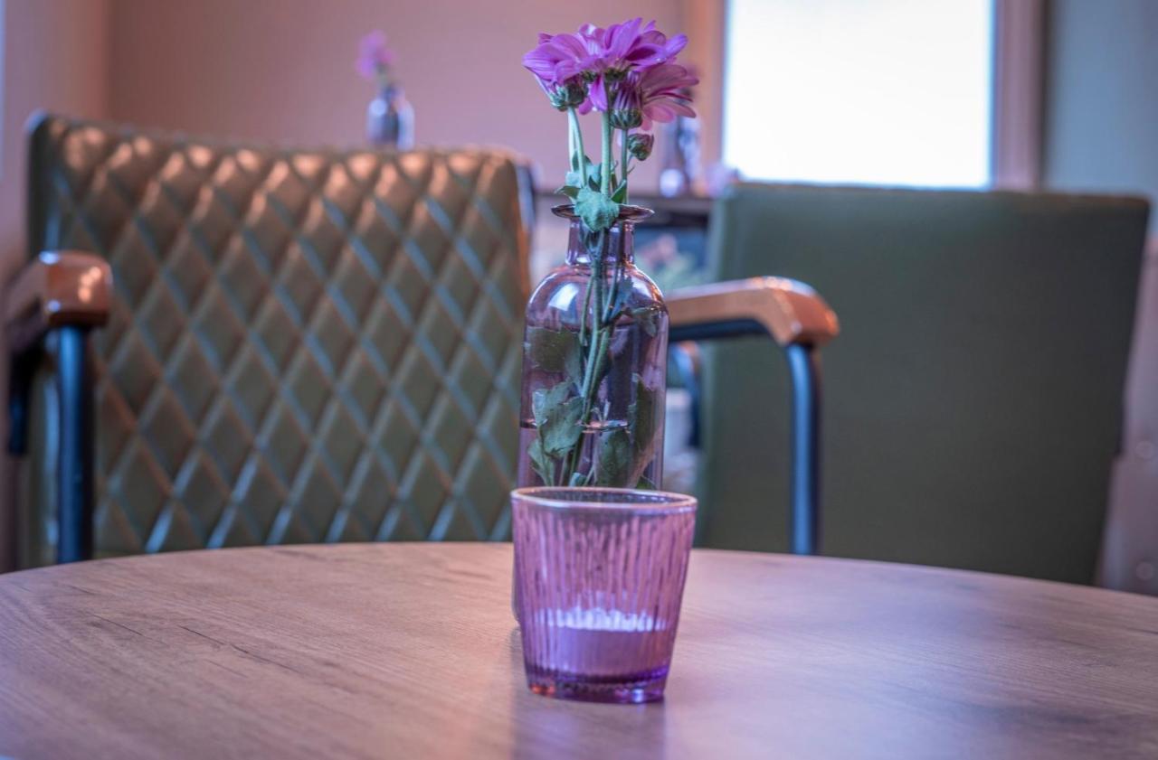 Village Bistro & Bar Fremdenzimmer Dettingen an der Erms Екстериор снимка