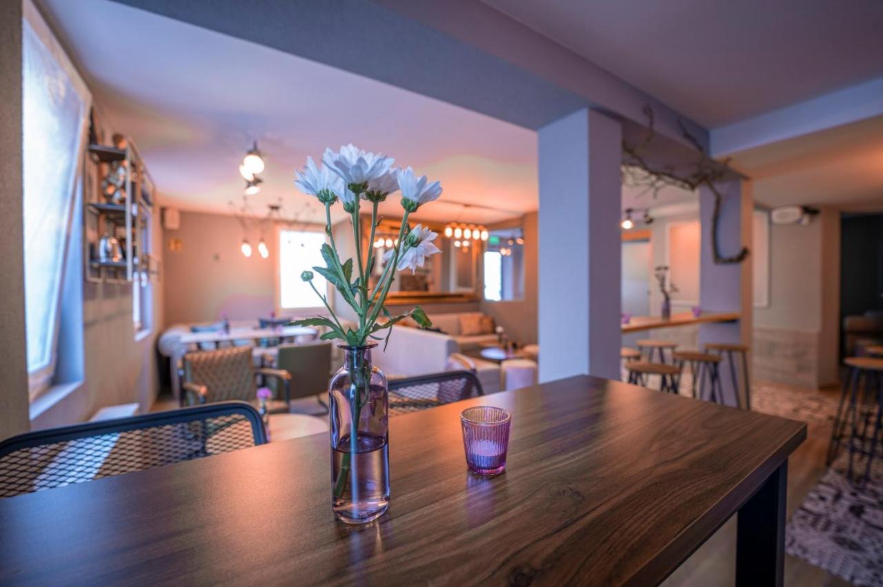 Village Bistro & Bar Fremdenzimmer Dettingen an der Erms Екстериор снимка